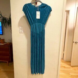 NWT Zara 70s Style Dress